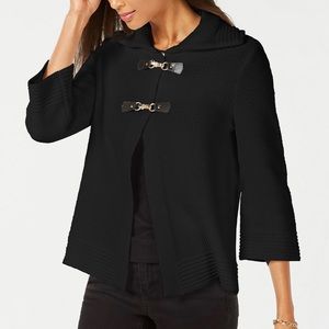 Wing collar flyaway cardigan